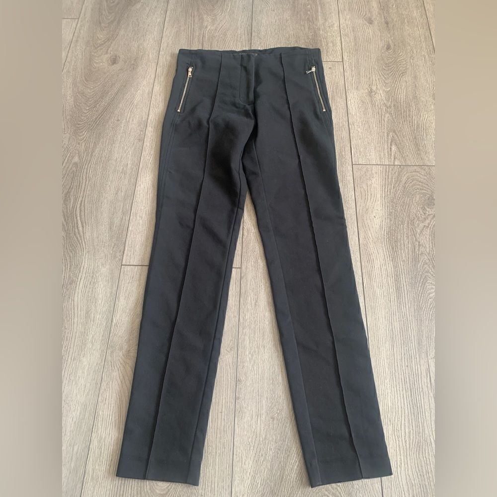 Zara woman’s basic pants used and in good condition